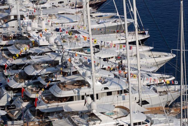 Plenty of sailing yachts for sale ©  SW